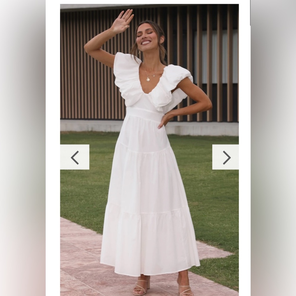 White midi dress from Billy J boutique! Gorgeous dress! New with tags -size US 8